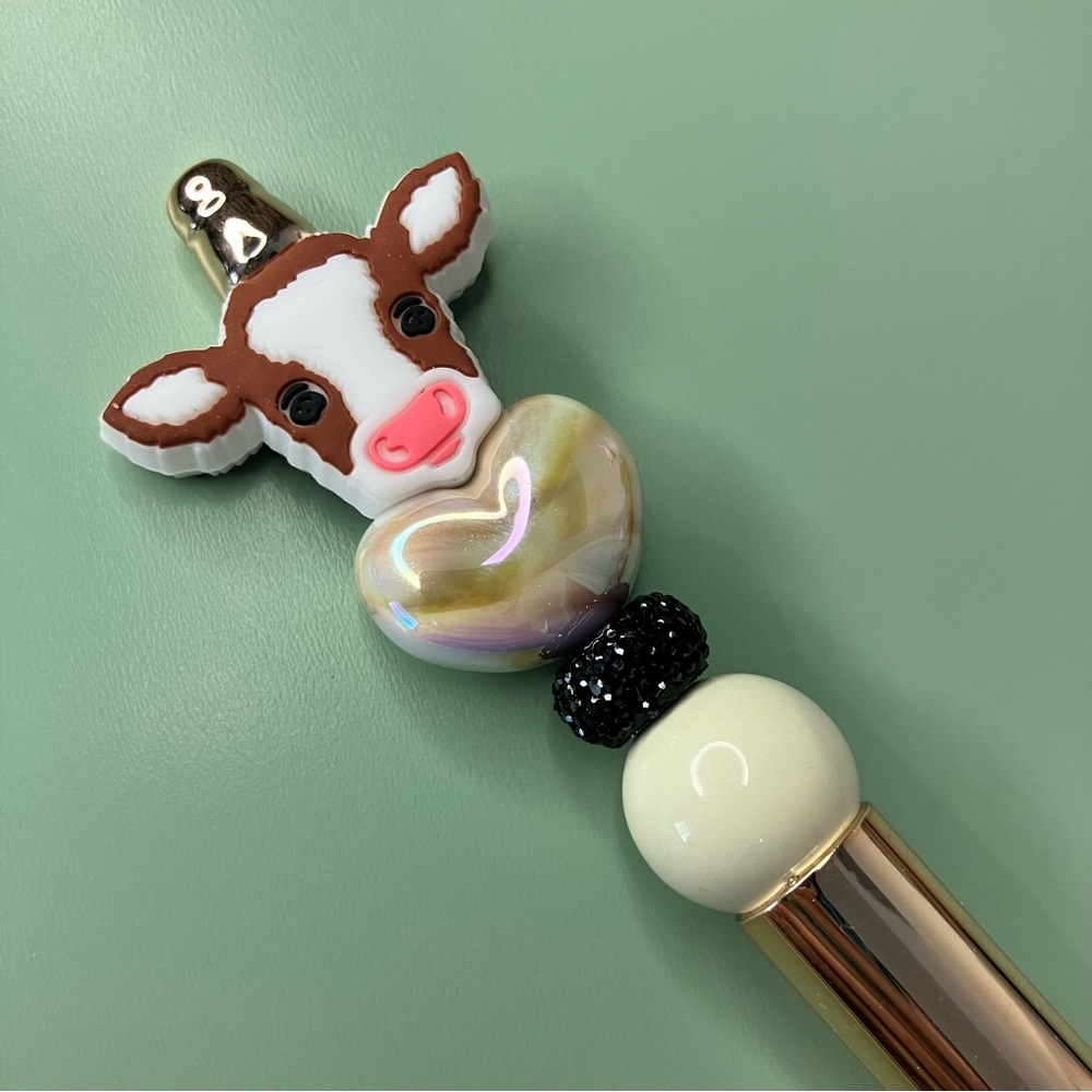 Cute Cow Handmade Beaded Pen with Heart Design - Picture 3 of 6